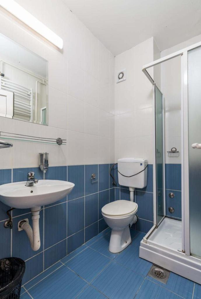 Petar Drapsin Hostel Belgrade Extérieur photo